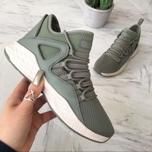 JORDAN Sneaker Formula 23 BG  NIKE